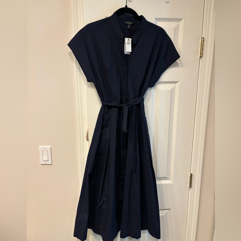 NWT Banana Republic BR Navy button pleated dress M Medium